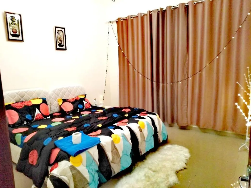 Good Luck Homes Shared Apartments Dubaj Bed & Breakfast